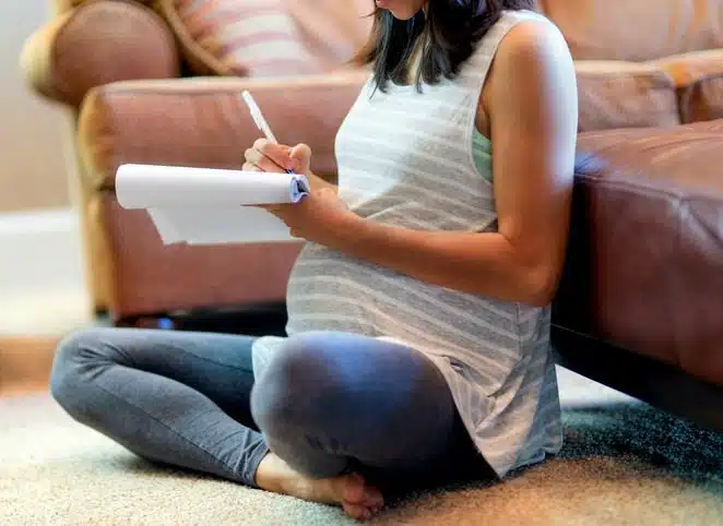 pregnancy journal.jpg