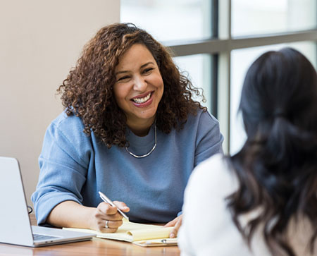 employee talking to employer about benefits